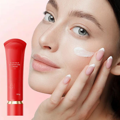 🔥Fuktighetsgivende, lysnende og tonende concealerkrem🔥