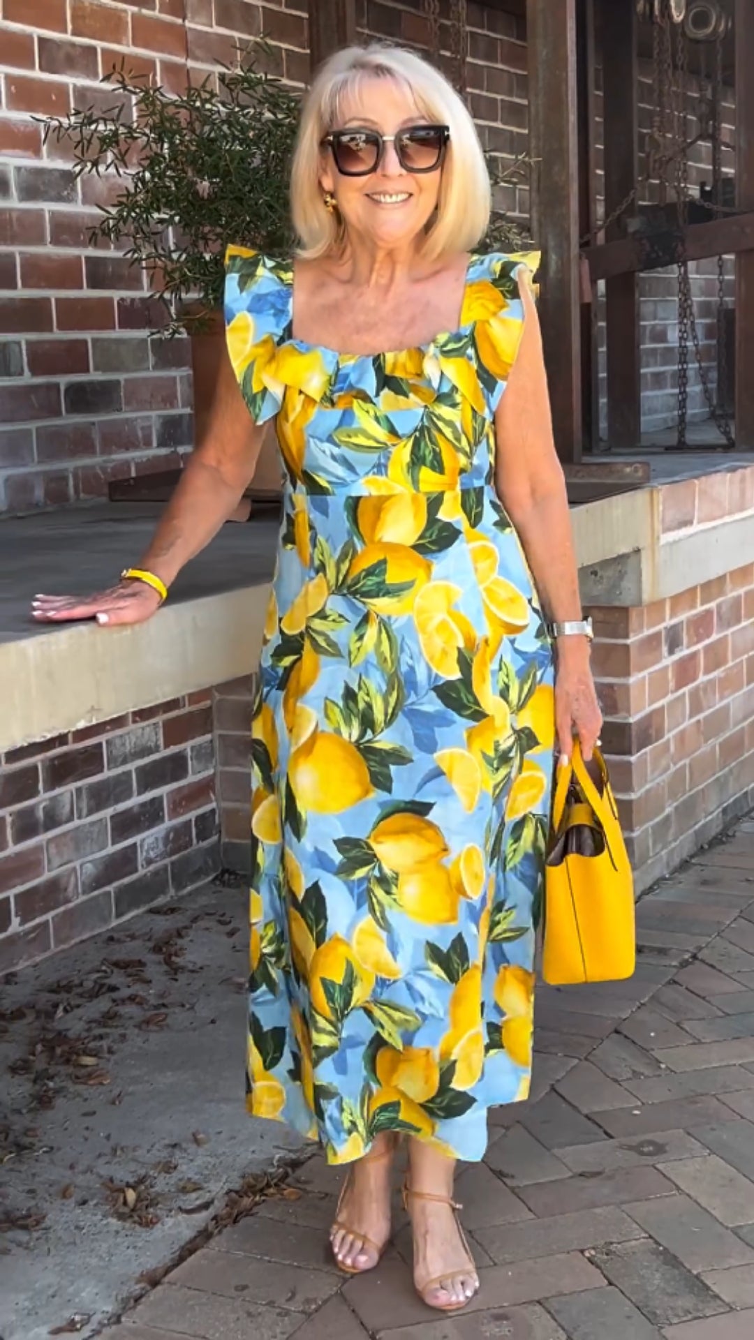 💥Sommersalg - 50 % rabatt🍋Plus size sitronprint tunikakjole