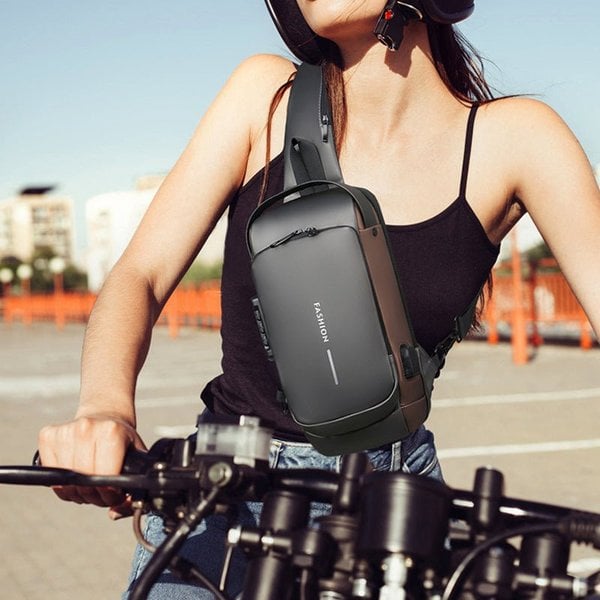 🔥 Heißer Verkauf🔥Sporttragetasche mit USB-Ladefunktion, Diebstahlsichere Umhängetasche