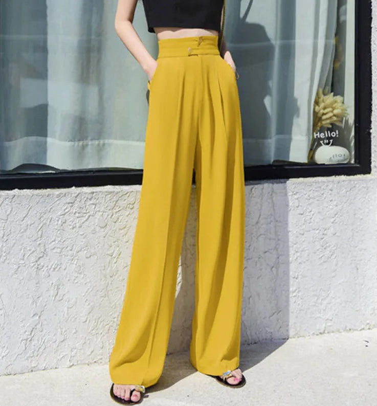 Pantaloni casuali con una gamba larga per le donne