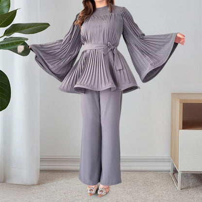 ✈️Envío gratis📦Traje de dos piezas confeccionado en tejido plisado.