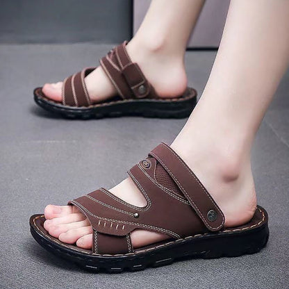 Non -slip men's sandals with an open toe area