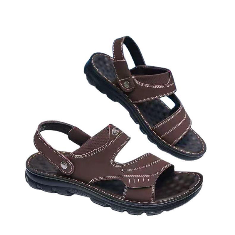 Non -slip men's sandals with an open toe area