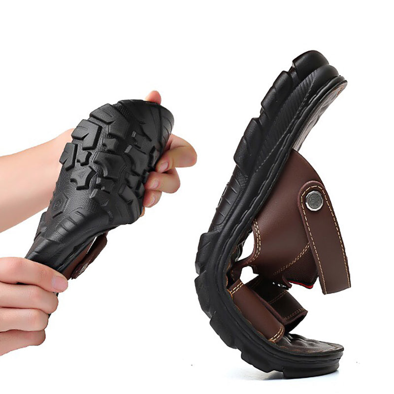 Non -slip men's sandals with an open toe area