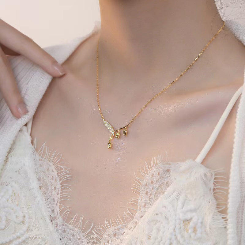 Elegante collana di orchidee per le donne