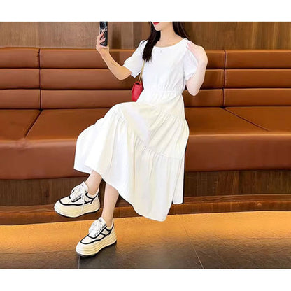 Vestido de verano de un solo colorado con mangas cortas