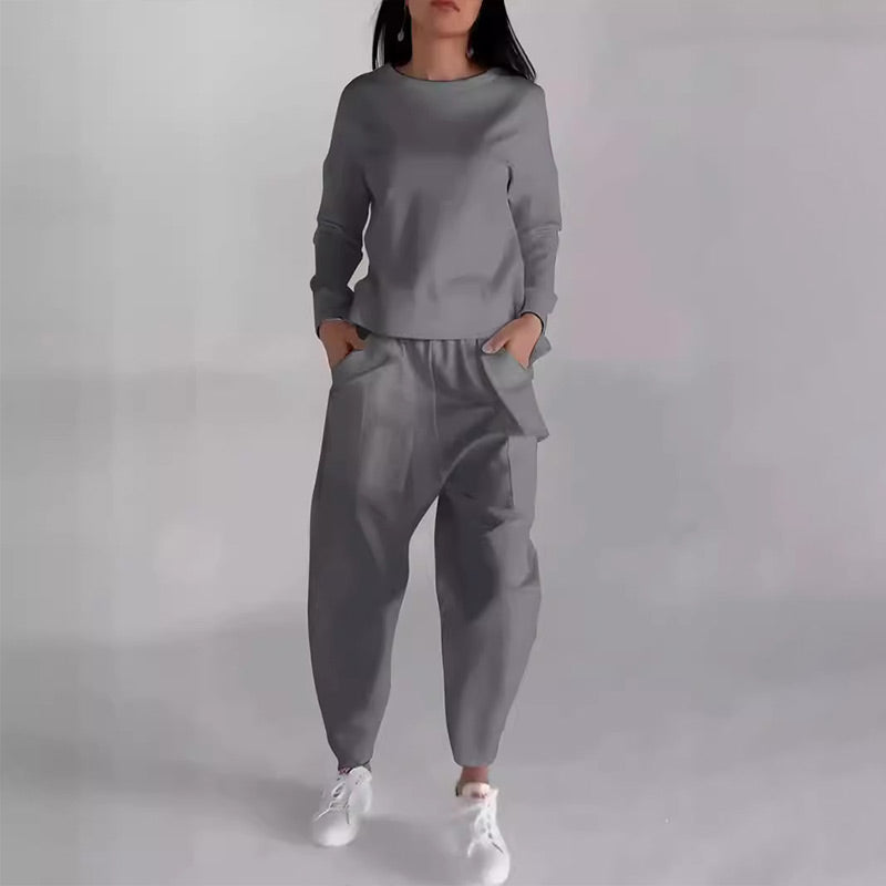 Abito da donna casual sportivo con diverse borse