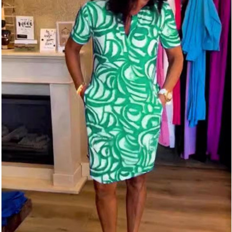 Modisches Kleid mit kurzen Ärmeln und V-Ausschnitt