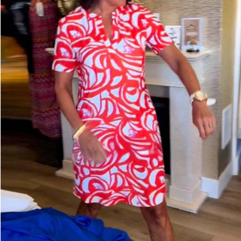 Modisches Kleid mit kurzen Ärmeln und V-Ausschnitt