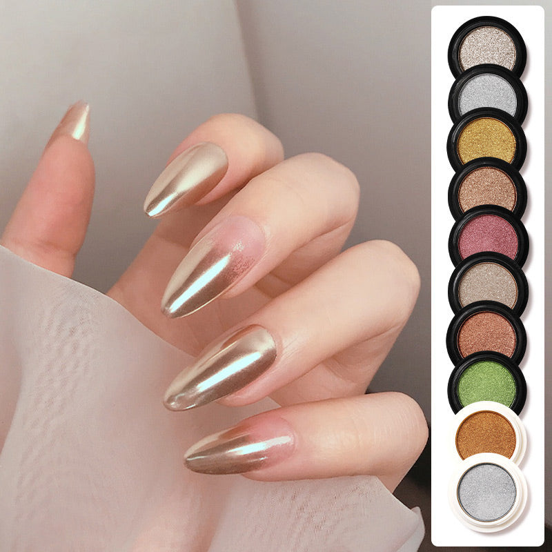 Superheller solid nail powder with a mirror effect