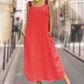 Maxikleid with wide carriers and bags