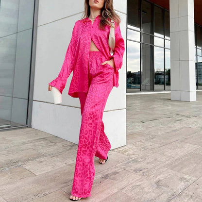 Due parti set con modello leopardo per le donne