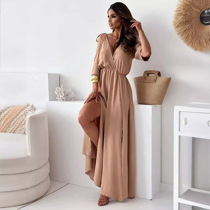 Robe élégante et sexy avec un col en V et une fente latérale pour les femmes
