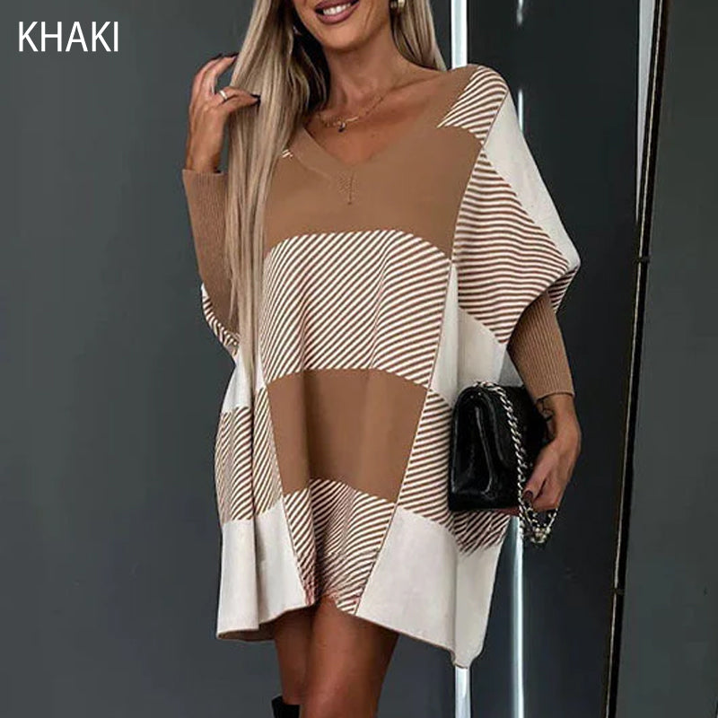Maglione casual con mantello a scacchi e blocco a colori