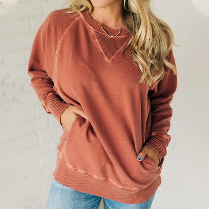 Maglione da donna con borse e motivi di costola