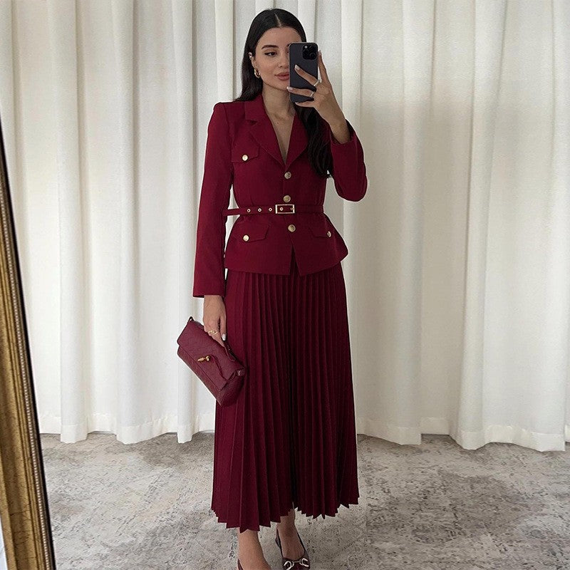 🎄Offres spéciales de Noël 50% de réduction🎄Ensemble deux pièces pour femme avec blazer à revers et jupe plissée (avec ceinture)