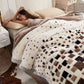 Luxuriöse, bedruckte Kingsize-Decke für das Bett