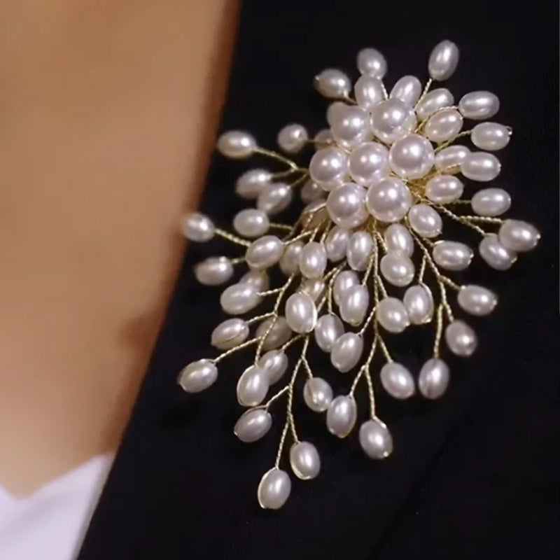 🎄Christmas gift recommendation🎁✨High quality, exquisite, handmade pearl brooch for women