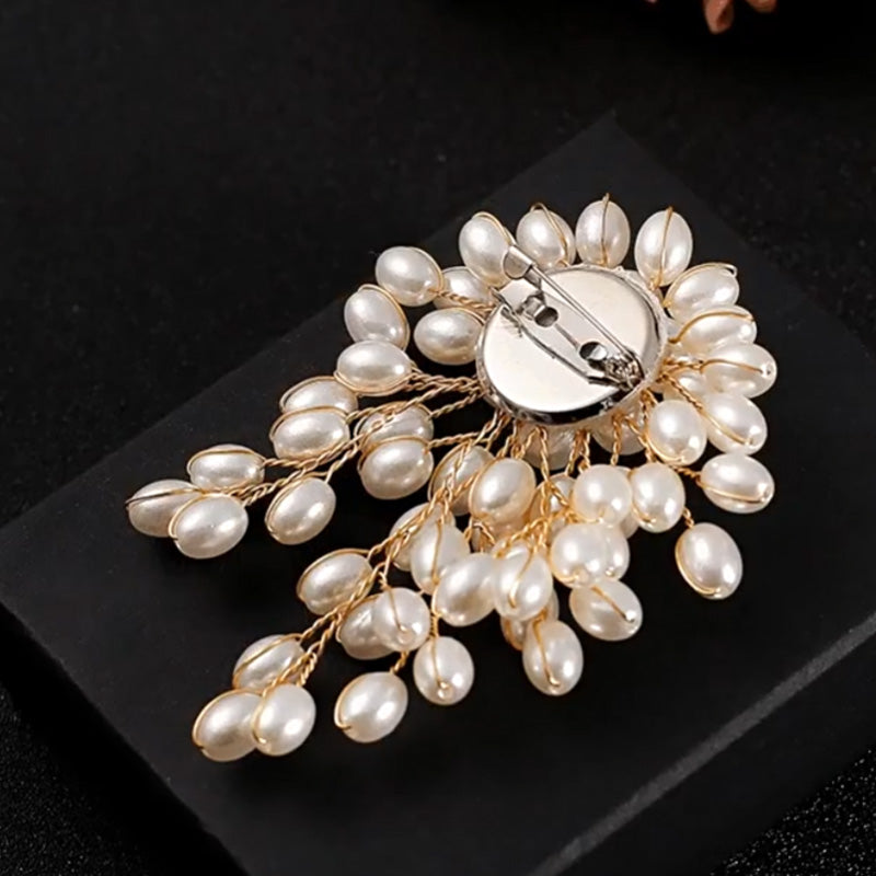 🎄Christmas gift recommendation🎁✨High quality, exquisite, handmade pearl brooch for women