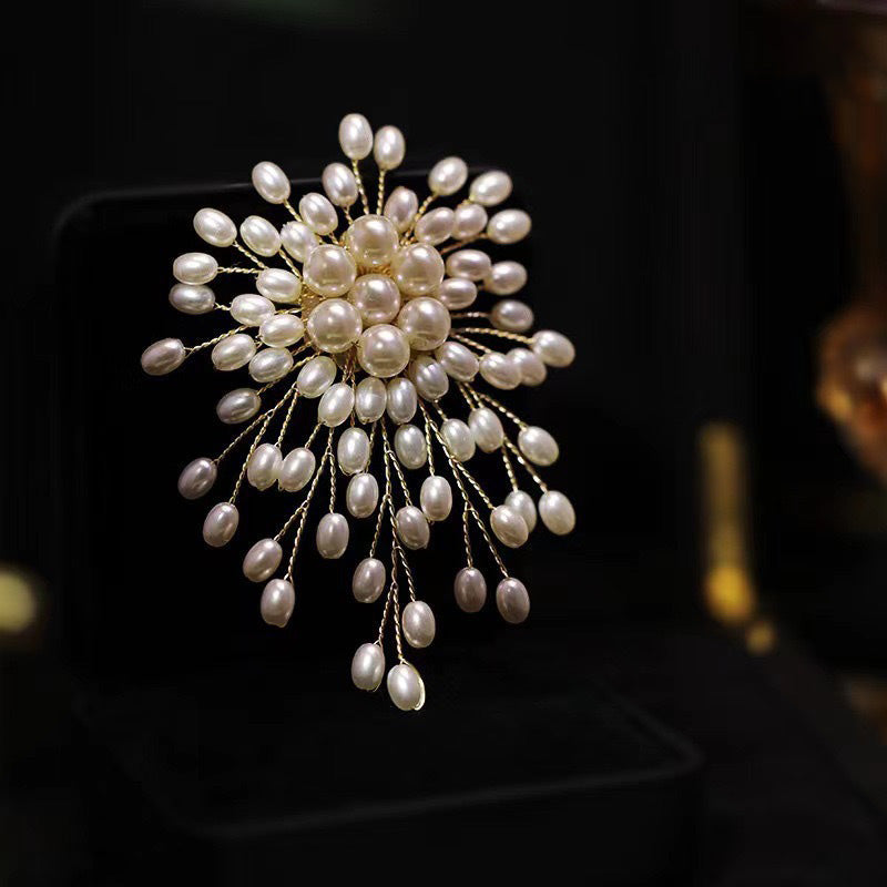 🎄Christmas gift recommendation🎁✨High quality, exquisite, handmade pearl brooch for women
