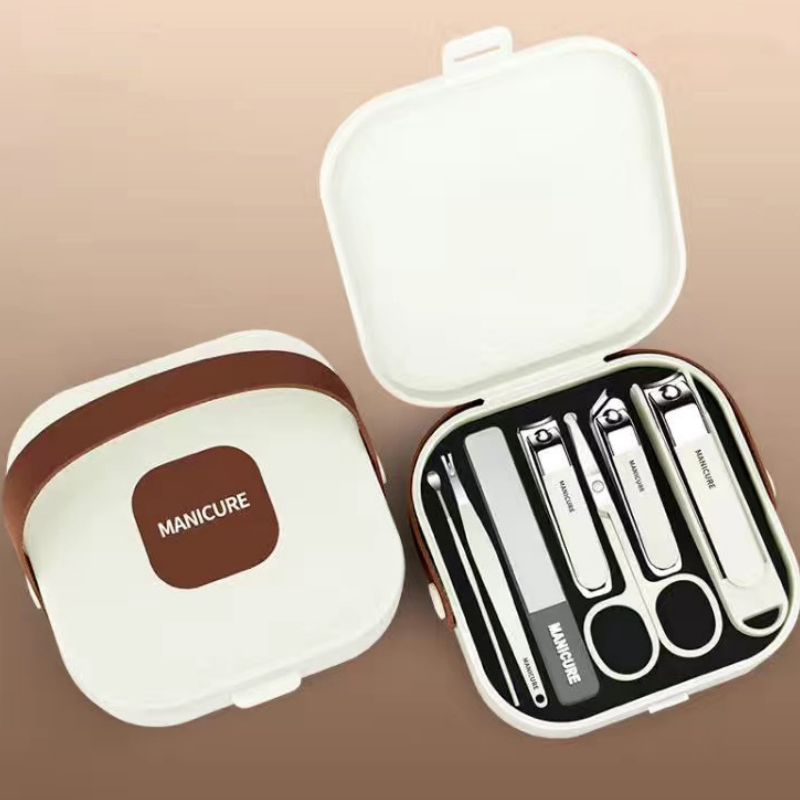 Set di manicure portatile a 7 pezzi