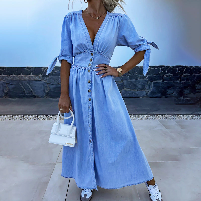 ✨Nytt om våren! - 🧥Damekjole i denim med V-hals og knapper foran