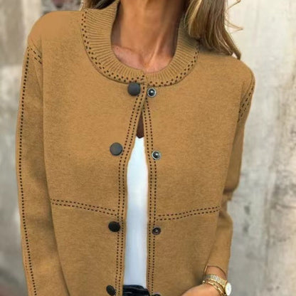 Cardigan féminin avec boutons