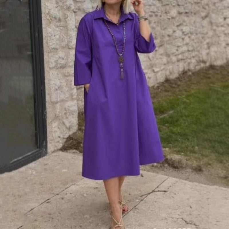 Robe de femme décontractée et monochrome avec des poches pratiques