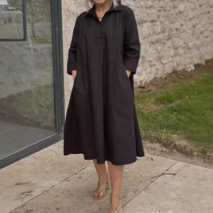 Robe de femme décontractée et monochrome avec des poches pratiques