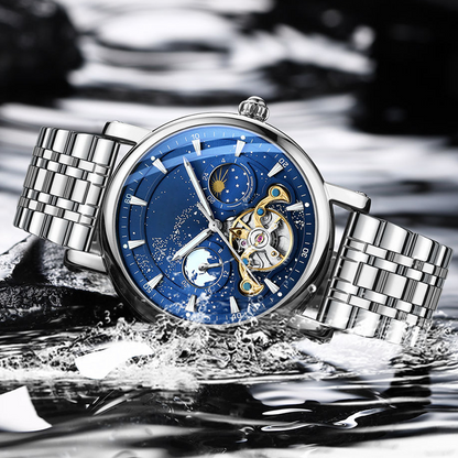 L'orologio automatico di lusso maschile con un cielo stellato luminoso