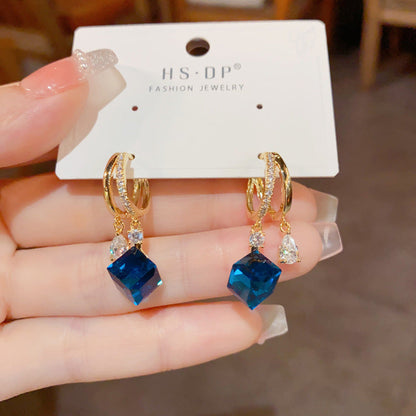💎Orecchini a cerchio blu con cristalli artificiali