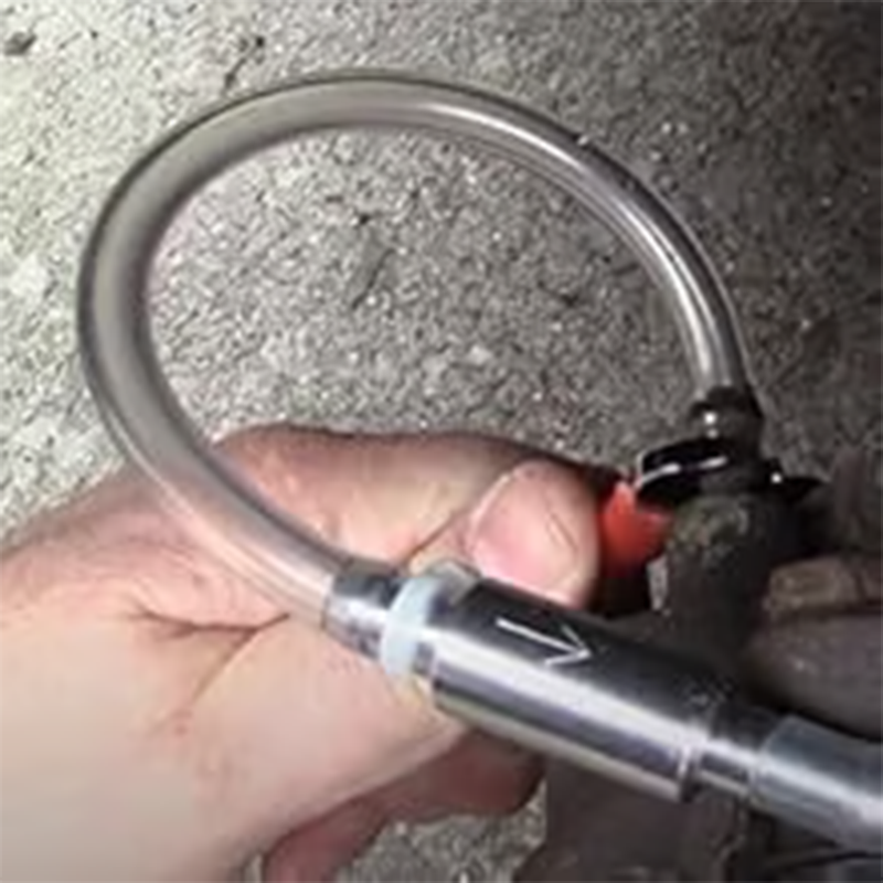 🏆Gutes Werkzeug für den Hausgebrauch💥Bremsschlauch - Praktische Entwässerungshilfe mit Rückschlagventil für Auto- und Motorradkupplungen