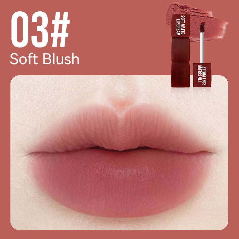 Weiche, matte, schwerelose Lippencreme