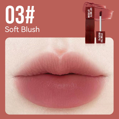 Weiche, matte, schwerelose Lippencreme