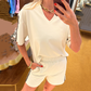 Casual Damen-Zweiteiler: Kurzärmliges, gestreiftes T-Shirt & Shorts