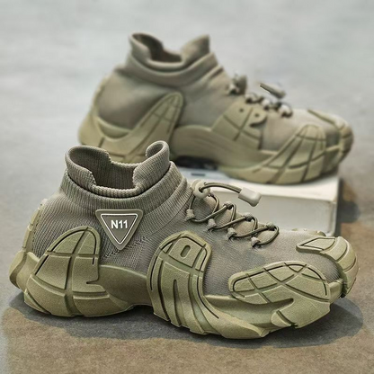 Lässige, atmungsaktive Sneaker aus Mesh mit dicker, rutschfester Sohle