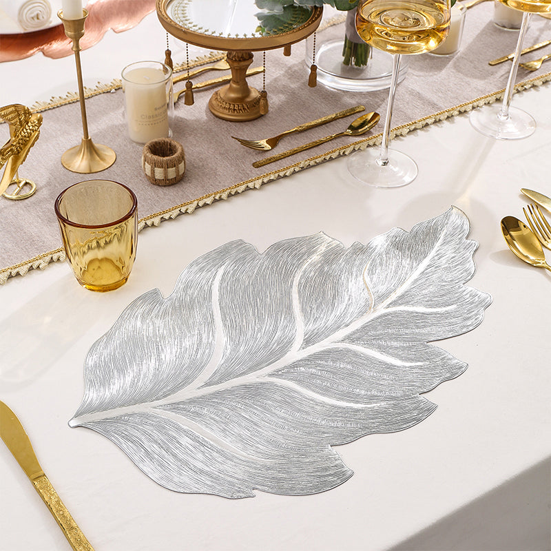 🔥Solange der Vorrat reicht 40 % Rabatt!🎉 Hitzebeständige 3D-Tischset mit Blattgold