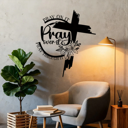Inspirierende Wanddekoration mit Kreuzmotiv