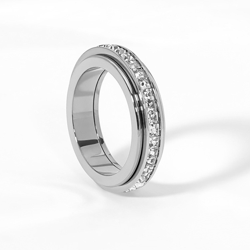 🔥Solange der Vorrat reicht 40 % Rabatt!🎉Drehbarer Spinner-Ring aus Titanstahl mit Zirkonia