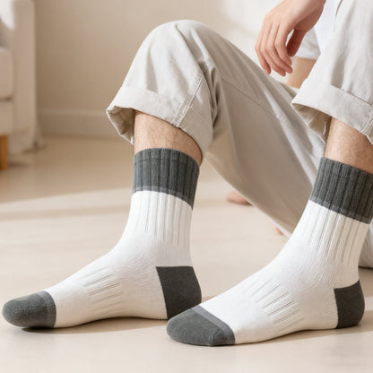🔥Im Durchschnitt kostet ein Paar 2,5 Euro🔥Herren-Socken in Mid-Calf-Länge mit Farbblock-Design