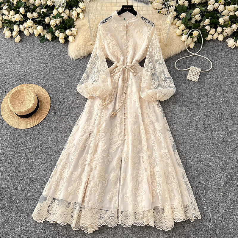 🔥Solange der Vorrat reicht 40 % Rabatt!🎉Vintage besticktes Kleid mit Laternenärmeln