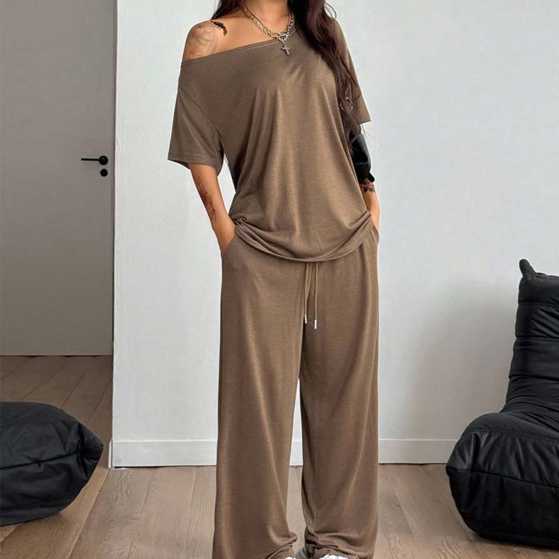 🔥Solange der Vorrat reicht 40 % Rabatt!💃 2-teiliges Set – Schulterfreies Oberteil und Hose für Damen 🌟