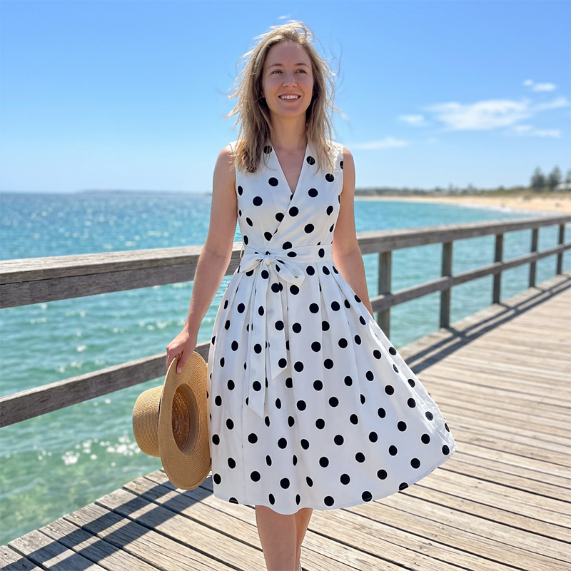 👗🌸 50% RABATT! Damen-Kleid mit Polka-Dot-Muster, V-Ausschnitt & ärmellos – Luftig, elegant & vielseitig für Alltag, Büro & besondere Anlässe ✨