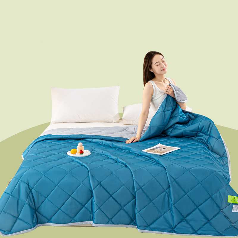 📢Mid-Season Sale: −50% nur für kurze Zeit⏰🛏️ Leichte Sommerdecke – atmungsaktiv, kühlend & feuchtigkeitsableitend, ideal für heiße Nächte & den täglichen Gebrauch ❄️🌙