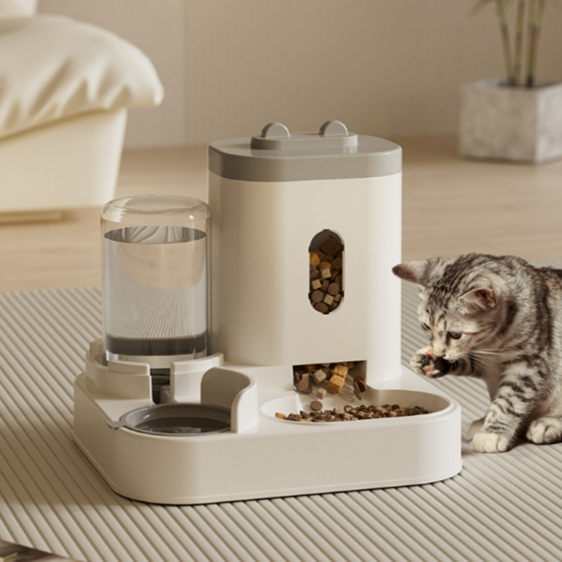 🐱🍽️ 2-in-1 Automatischer Futter- & Wasserspender – 50% RABATT! Futter & Wasser in einem Gerät – ideal für Hunde, Katzen & unterwegs. 🔥💧