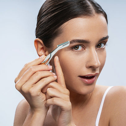 🔥Solange der Vorrat reicht 40 % Rabatt!🎉Edelstahl-Augenbrauen-Schere mit Kamm