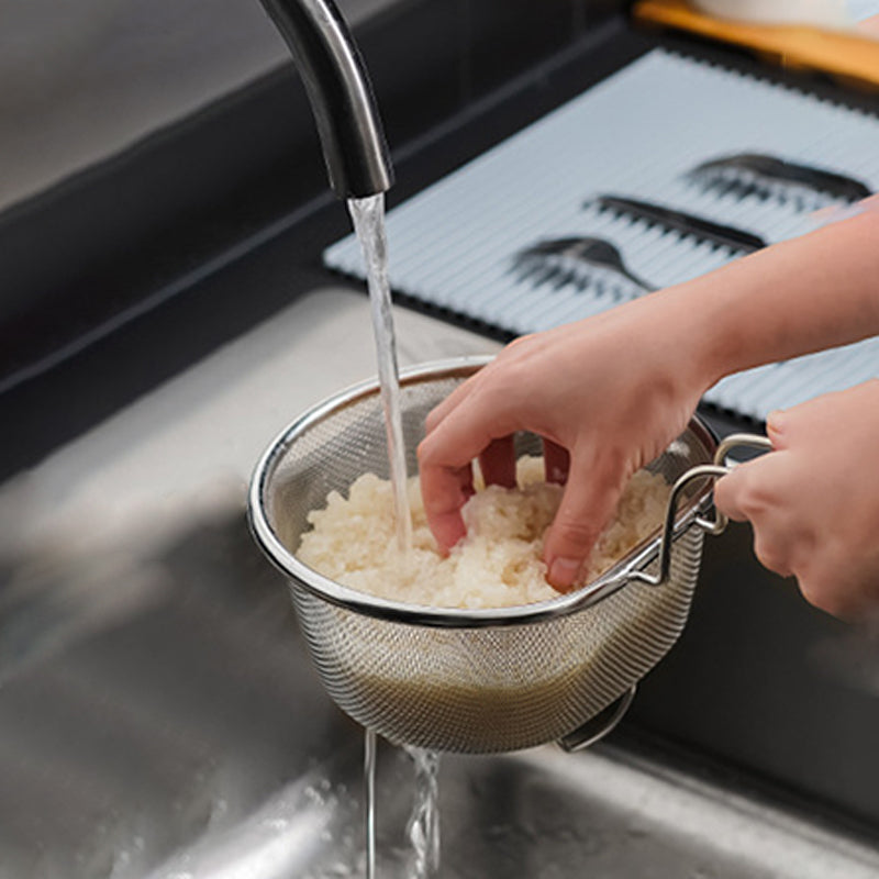 🍳 Hochwertiges Edelstahlsieb mit Griff – Praktisch zum Abseihen, Waschen & Kochen