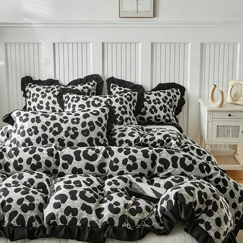 🐆 JETZT 50% RABATT! 🛌 Leoparden-Druck Rüschen-Bettbezug-Set – Weiches Gewebe, schickes Rüschendetail & lebendiger Druck – Perfekt für ein kühnes, gemütliches Schlafzimmer ✨
