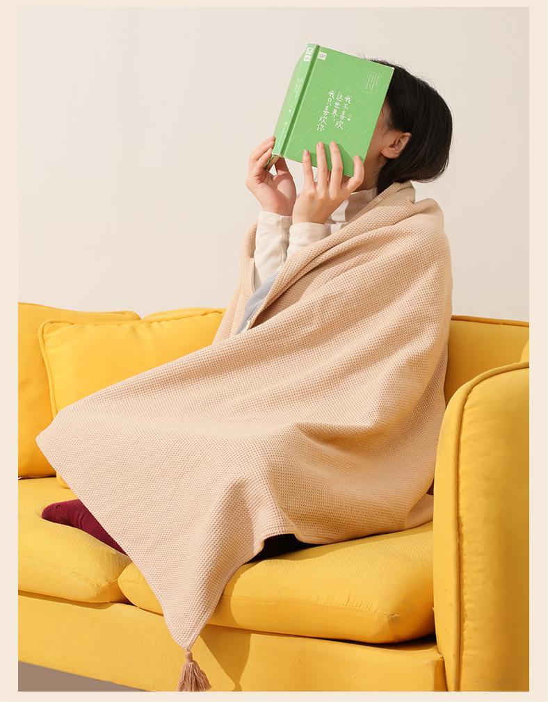 🛋️❤️Freihändig tragbarer, mit Reißverschluss versehener, beheizbarer USB-Schal | Schnelle Erwärmung für die Arbeit am Schreibtisch und zum Entspannen in Innenräumen🧣