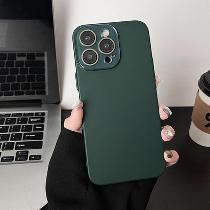 Custodia sottile per iPhone con protezione dell'obiettivo
